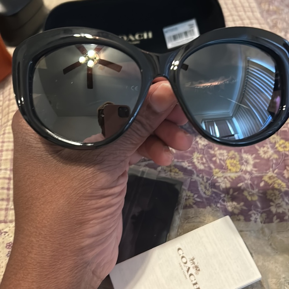 New without tags. Never been worn. - Picture 2 of 7
